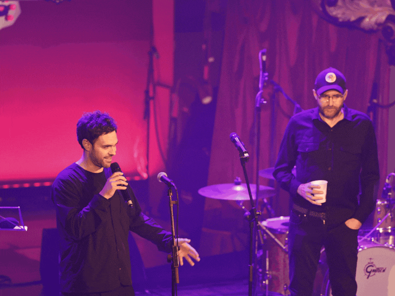 Alex took the mic.gif